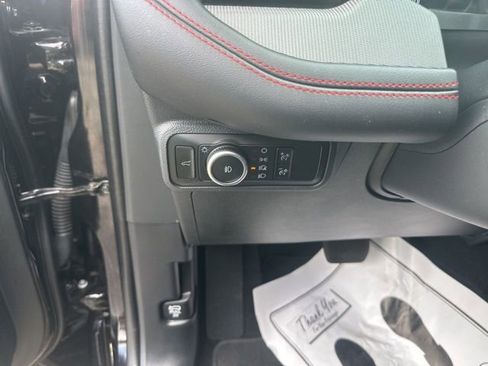 Used 2025 Ford Explorer ST-Line w/ Premium Package image 18