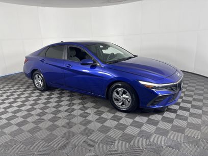 Used 2024 Hyundai Elantra SE
