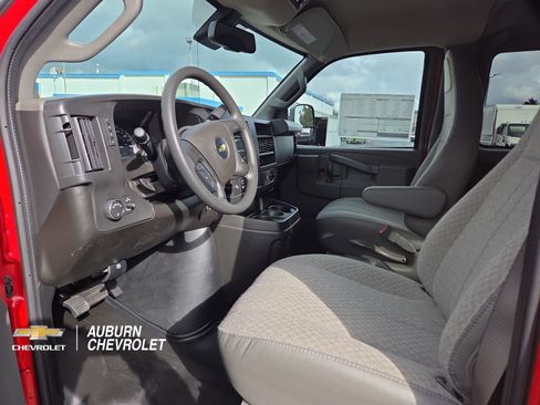 New 2026 Chevrolet Express 3500 RWD image 15