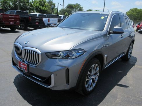 Used 2026 BMW X5 xDrive40i w/ Premium Package AWD/4WD image 11