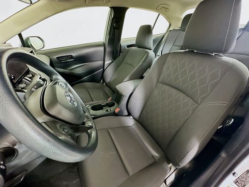 Used 2024 Toyota Corolla LE image 13