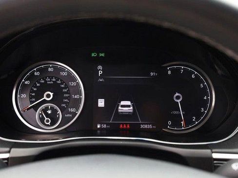 Used 2025 Genesis GV70 2.5T AWD/4WD image 10