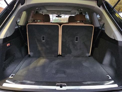 Certified 2025 Audi Q7 2.0T Premium w/ Convenience Plus Package image 17