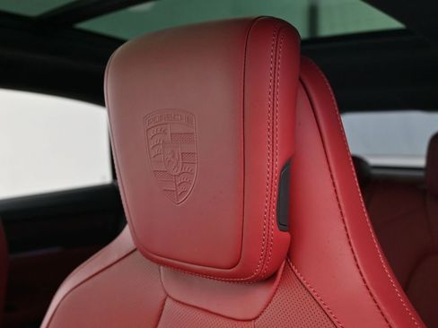 Used 2025 Porsche Macan Turbo Electric image 20