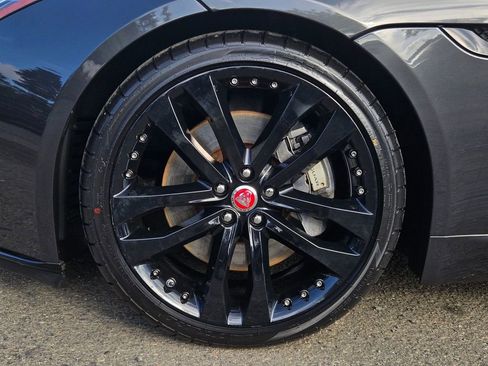 Used 2020 Jaguar F-TYPE Coupe RWD image 9