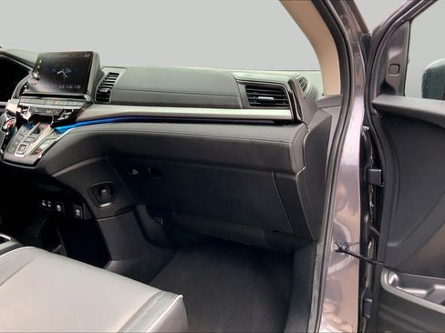 Used 2025 Honda Odyssey Touring image 19