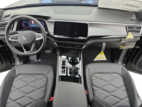 New 2026 Volkswagen Atlas Cross Sport SE FWD image 9