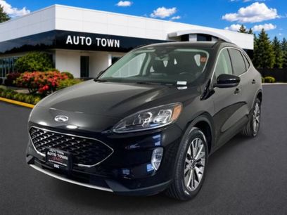 Used 2022 Ford Escape Titanium