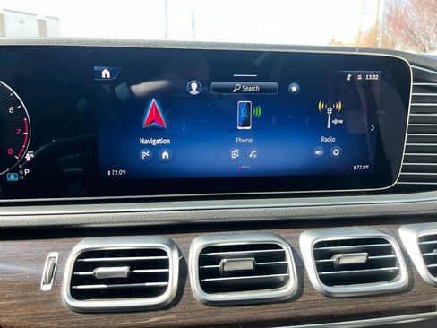 Used 2024 Mercedes-Benz GLS 450 4MATIC image 45