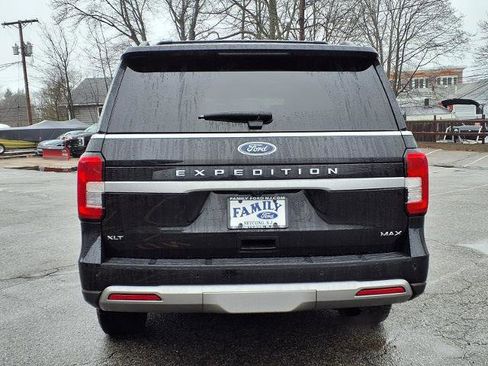 Certified 2022 Ford Expedition Max XLT image 5