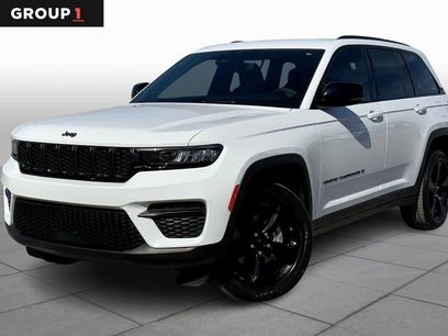 Used 2023 Jeep Grand Cherokee Altitude