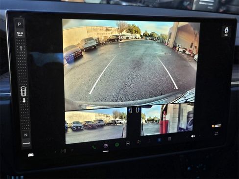 Used 2022 Tesla Model S image 23