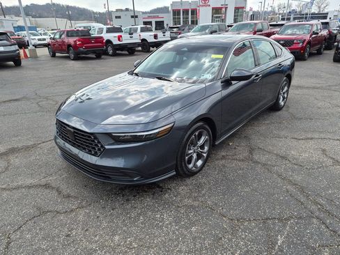 Used 2024 Honda Accord EX image 7
