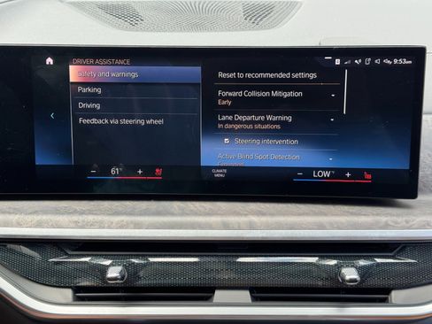 Used 2023 BMW X7 xDrive40i w/ Executive Package AWD/4WD image 30