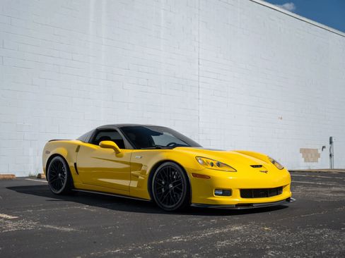 Used 2013 Chevrolet Corvette ZR1 w/ 3ZR Preferred Equipment Group image 6