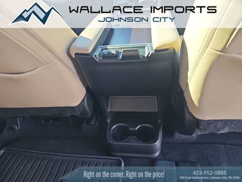 Used 2021 Toyota Sienna XLE image 26