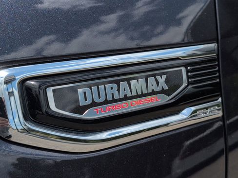 Used 2023 GMC Sierra 1500 SLT w/ SLT Premium Package image 10