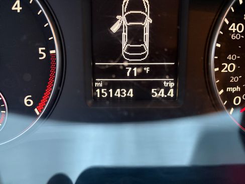 Used 2015 Volkswagen Passat TDI SE FWD image 17