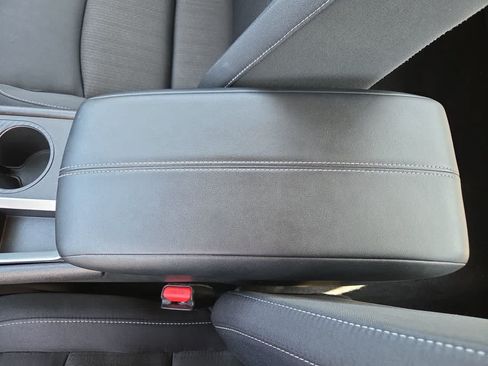 Used 2025 Nissan Altima 2.5 SV FWD image 20