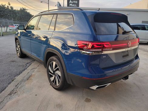 Used 2026 Volkswagen Atlas SE FWD image 3