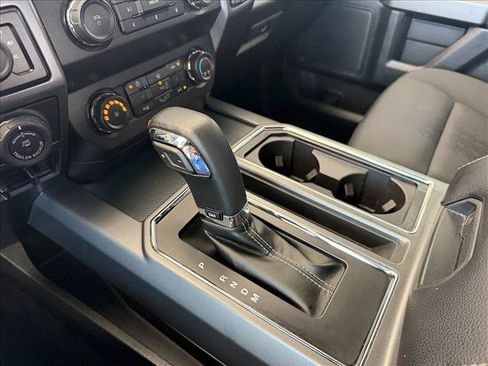 Used 2019 Ford F150 XLT w/ Equipment Group 302A Luxury AWD/4WD image 16