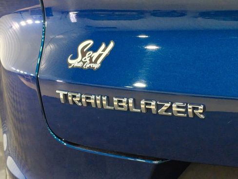 Used 2021 Chevrolet TrailBlazer LS FWD image 45