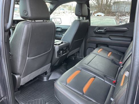 Used 2022 GMC Sierra 1500 AT4 w/ AT4 Premium Package image 19