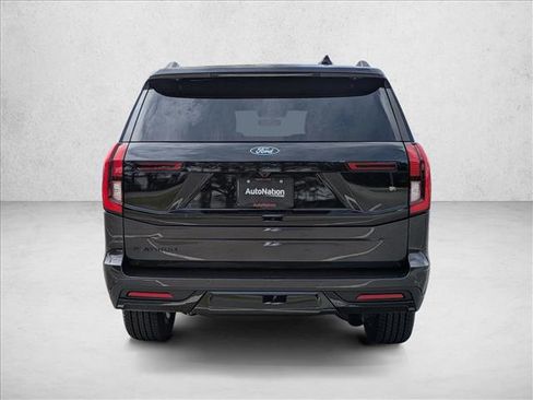 New 2026 Ford Expedition Platinum w/ Stealth Appearance Package AWD/4WD image 9