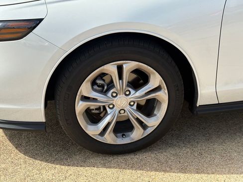 Used 2025 Honda Accord LX image 22