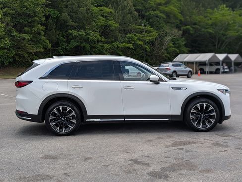 Used 2024 MAZDA CX-90 Plug-In Hybrid w/ Premium Pkg AWD/4WD image 10