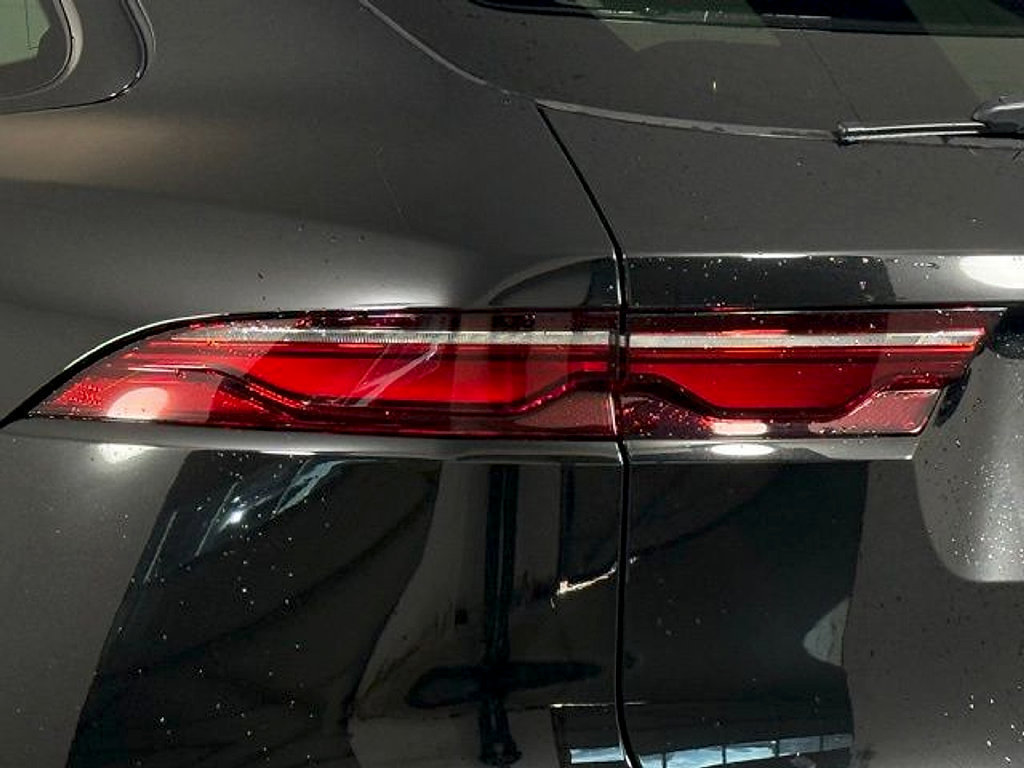New 2026 Jaguar F-PACE R-Dynamic S AWD/4WD image 16