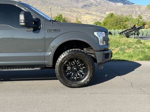 Used 2016 Ford F150 Lariat w/ Equipment Group 502A Luxury AWD/4WD image 3