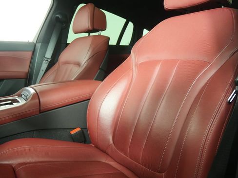Used 2022 BMW X6 xDrive40i w/ M Sport Package AWD/4WD image 10