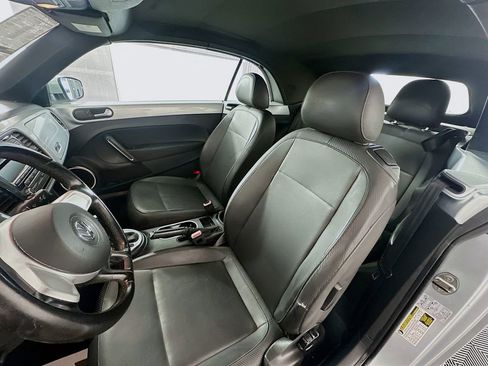 Used 2013 Volkswagen Beetle 2.5 FWD image 18