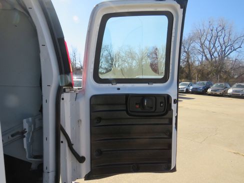 Used 2013 Chevrolet Express 2500 w/ Power Package image 24