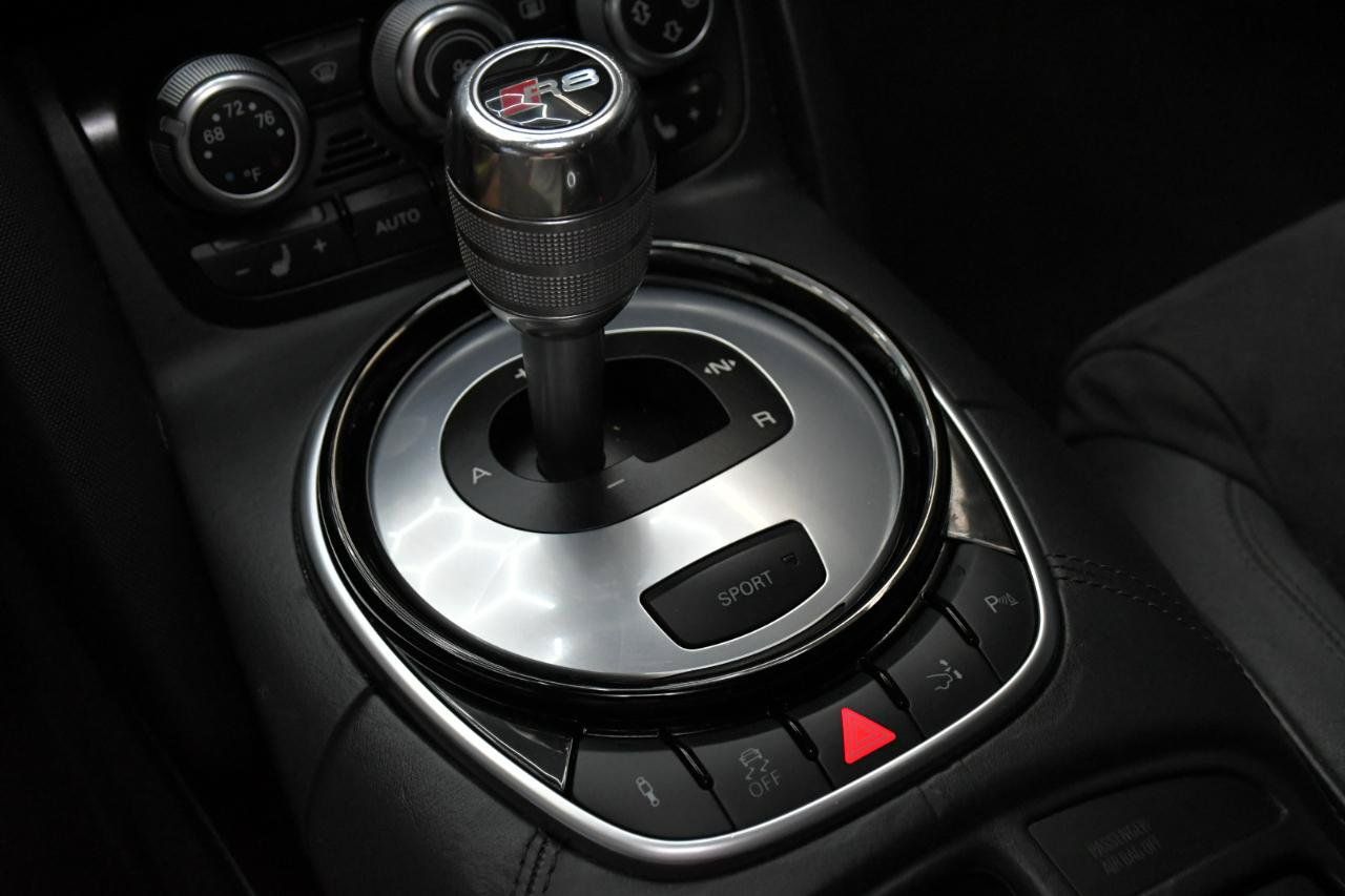Used 2014 Audi R8 V8 w/ Convenience Package AWD/4WD image 37