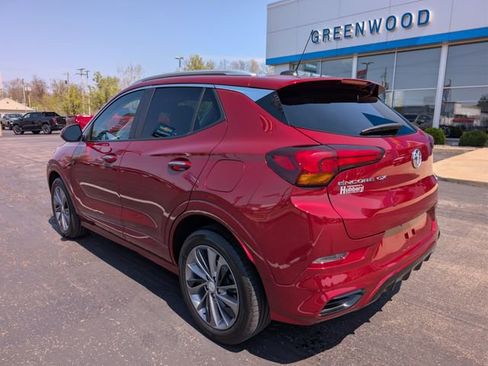 Used 2023 Buick Encore GX Select w/ Sport Touring Package FWD image 3