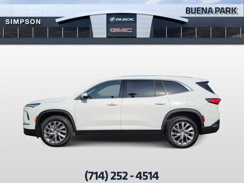 Used 2026 Buick Enclave Preferred image 5