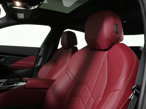 Used 2026 BMW 530i xDrive w/ Premium Package image 16