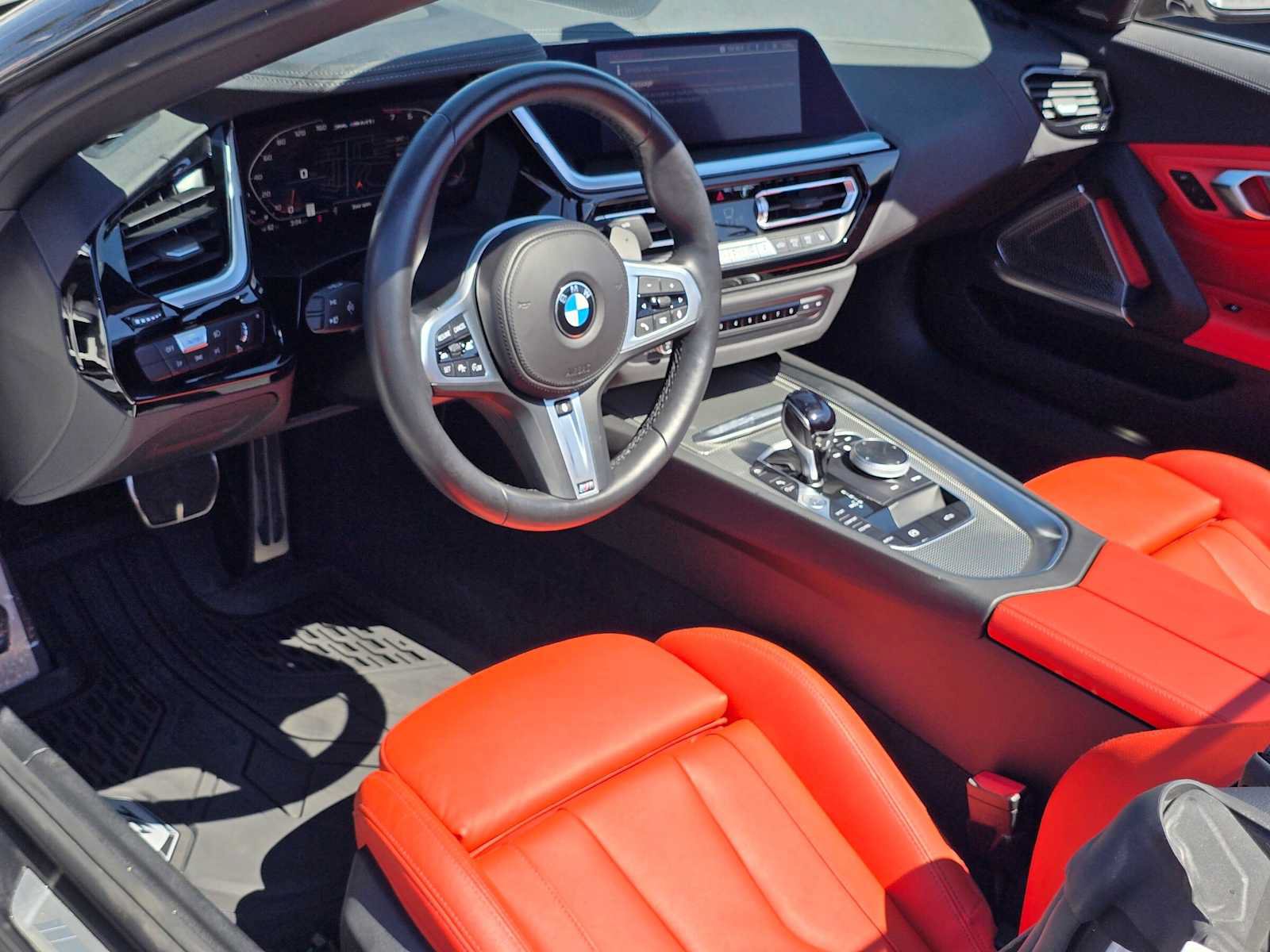 Used 2024 BMW Z4 M40i w/ Premium Package RWD image 18