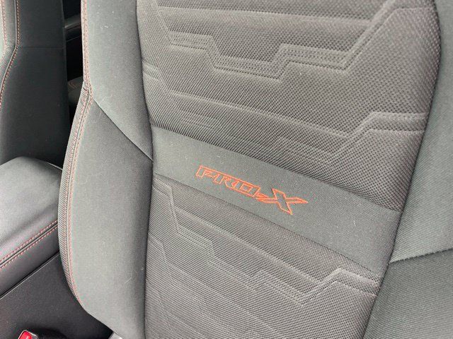 Used 2022 Nissan Frontier Pro-X RWD image 25