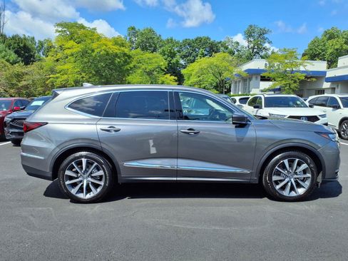 Certified 2026 Acura MDX SH-AWD w/ Technology Package image 8