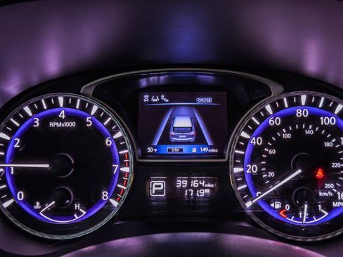 Used 2019 INFINITI QX60 Luxe w/ Essential Package image 38