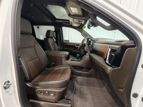 Used 2023 GMC Sierra 1500 Denali w/ Denali Reserve Package AWD/4WD image 39