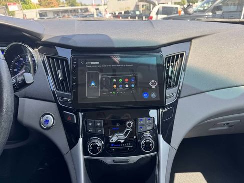 Used 2012 Hyundai Sonata Hybrid w/ Leather Pkg image 20