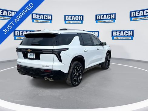 New 2026 Chevrolet Traverse High Country w/ LPO, Floor Liner Package FWD image 8