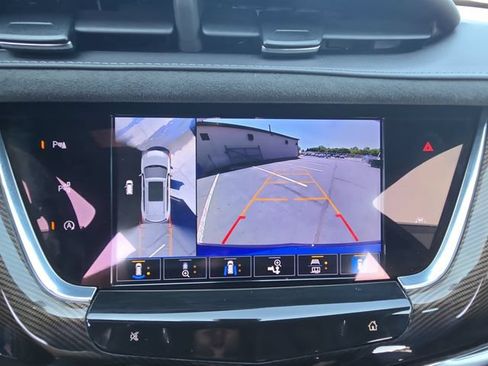 Used 2025 Cadillac XT6 Premium Luxury w/ Platinum Package AWD/4WD image 29