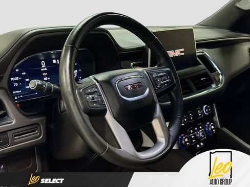 Used 2023 GMC Yukon SLE w/ Gmc Pro Safety Plus Package AWD/4WD image 14