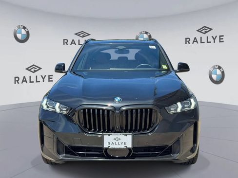 Certified 2024 BMW X5 xDrive40i w/ Premium Package AWD/4WD image 2