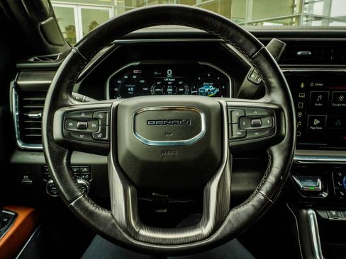 Used 2024 GMC Sierra 2500 Denali Ultimate w/ Max Trailering Package AWD/4WD image 14